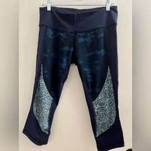 Lululemon Crop Leggings size 10.